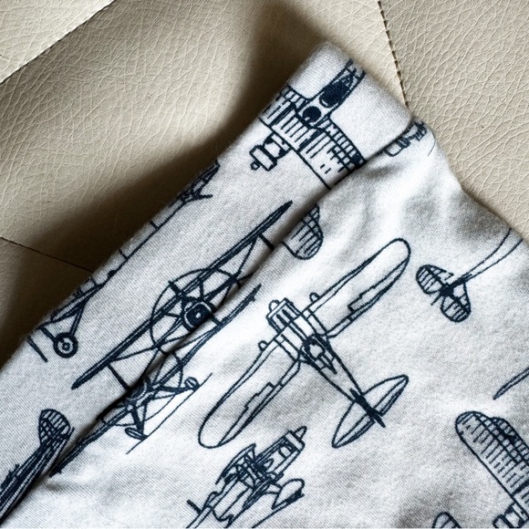 Kate Quinn • Bloomers - Picture 3 of 4